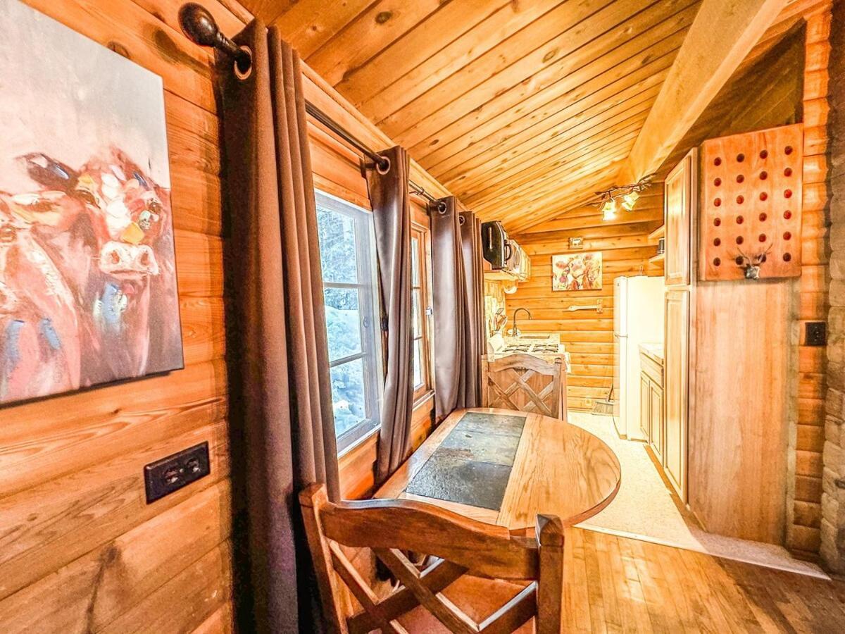 Village Vibes Deck And Bbq Duck Creek Village Екстер'єр фото