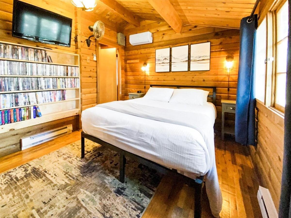 Village Vibes Deck And Bbq Duck Creek Village Екстер'єр фото