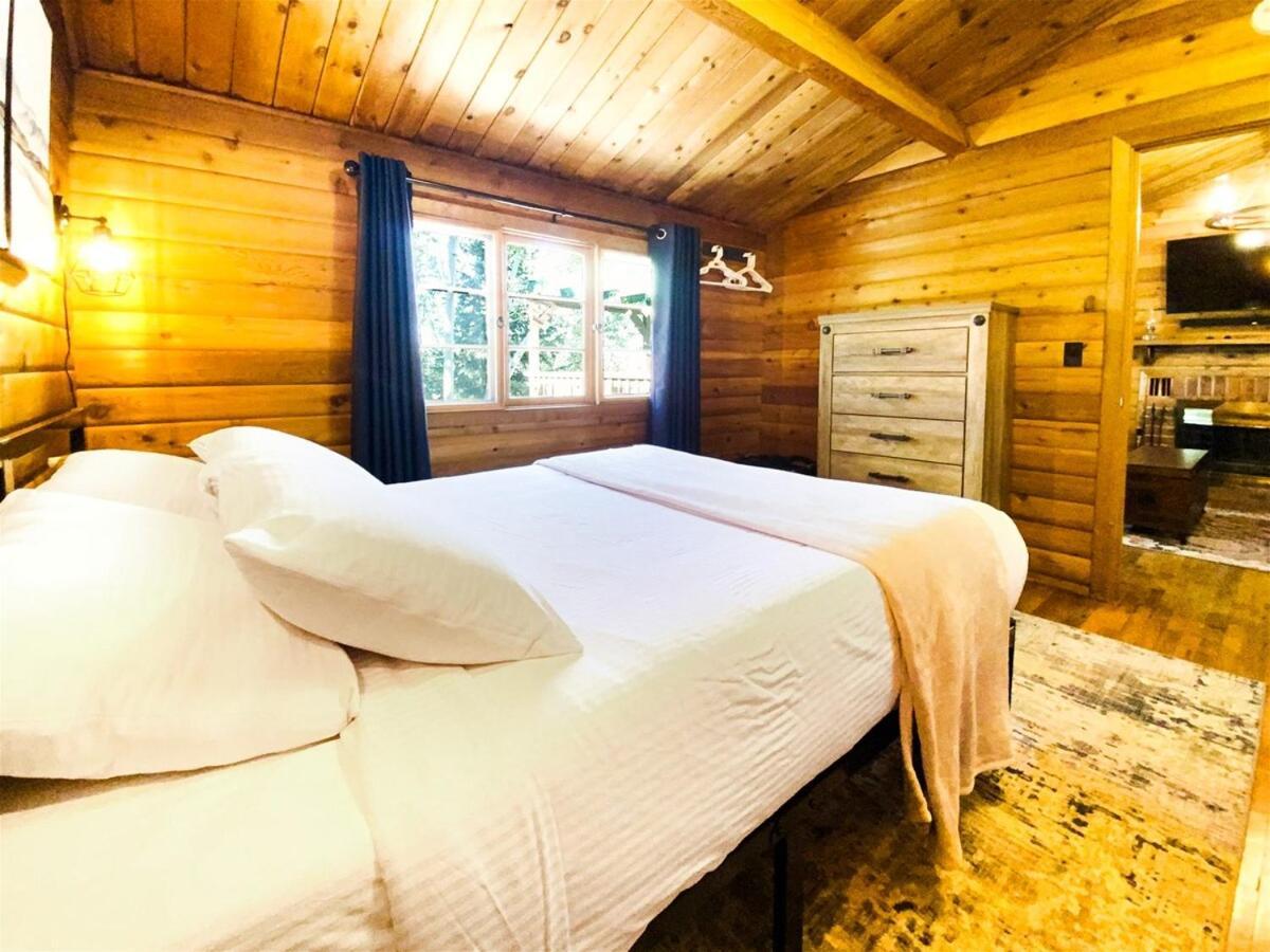 Village Vibes Deck And Bbq Duck Creek Village Екстер'єр фото